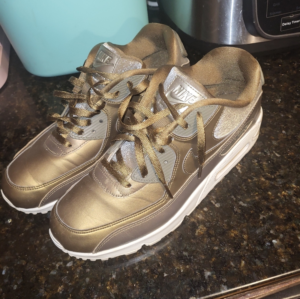 Gold nike air max